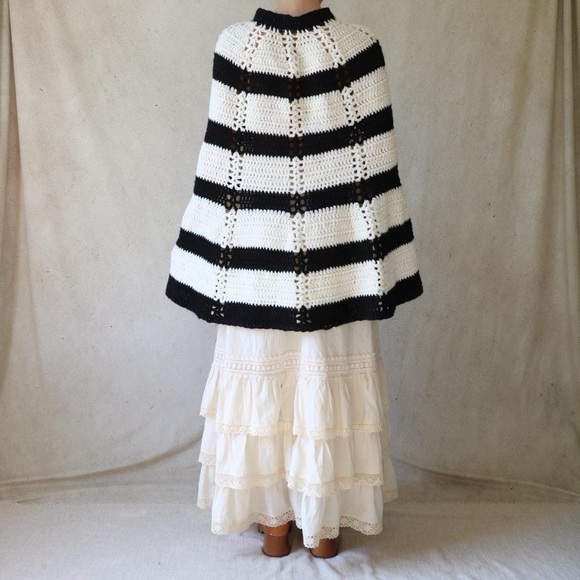 Super 70s Button Down Hand Knit Poncho in Black & White - Picture 3 of 5
